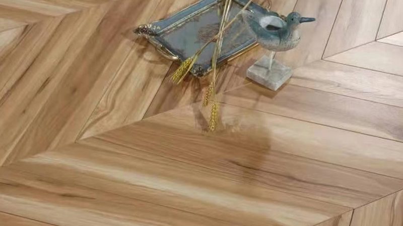 客厅spc地板品牌推荐